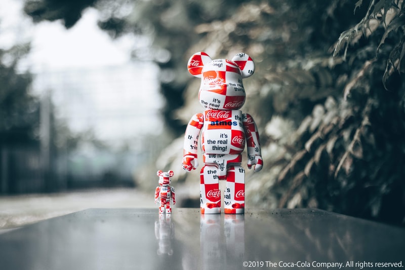 Medicom Toy fait équipe avec Coca-Cola autour de deux BE@RBRICK