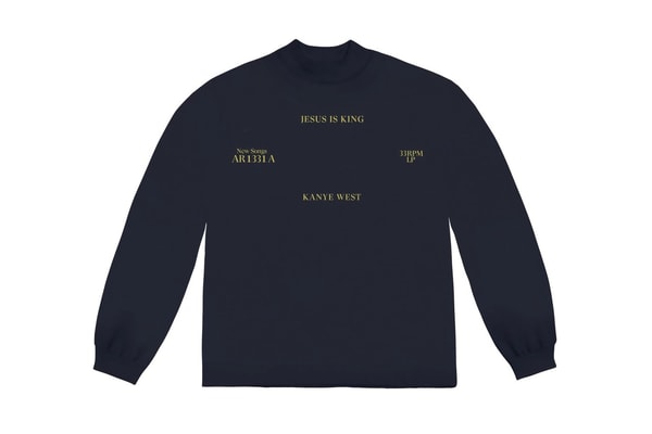 Photos Merch Kanye West Jesus is King
