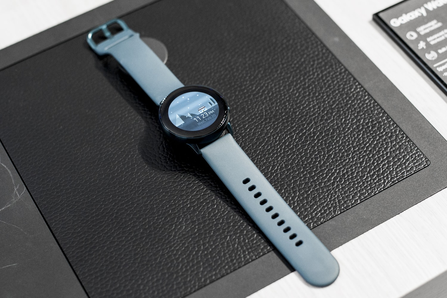 Montre connectée samsung galaxy watch