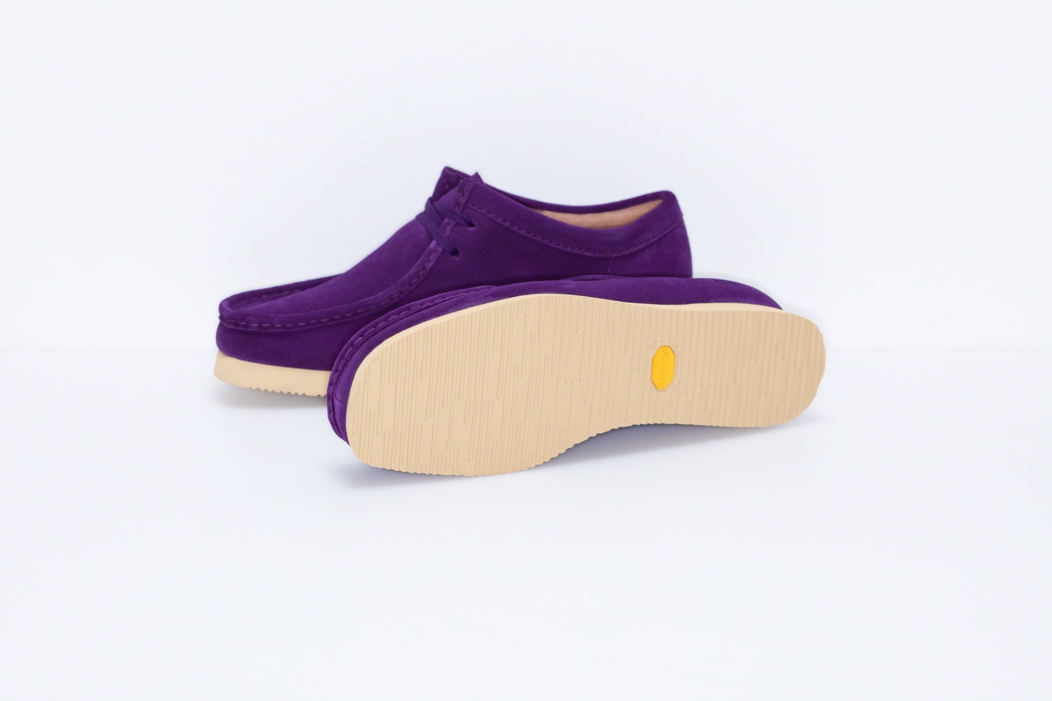 Photo Supreme x Clarks