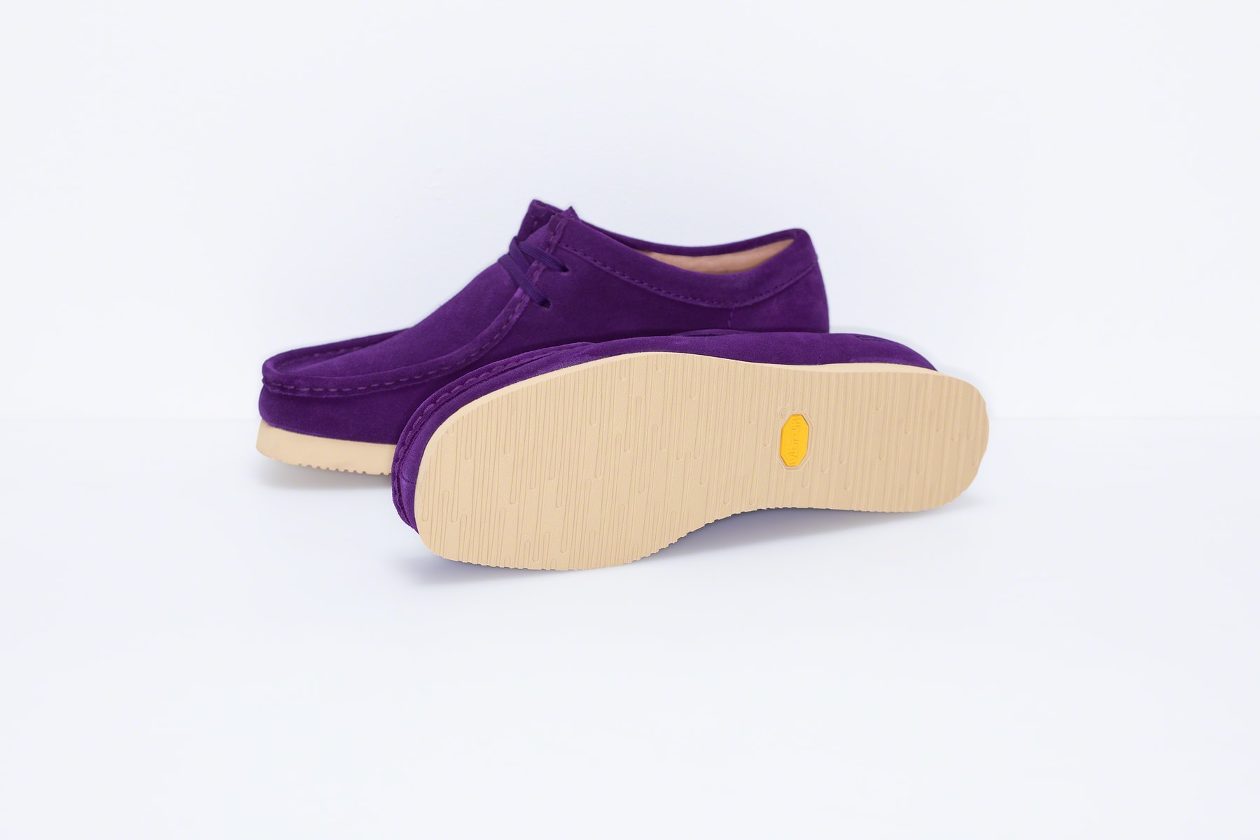 Photo Supreme x Clarks