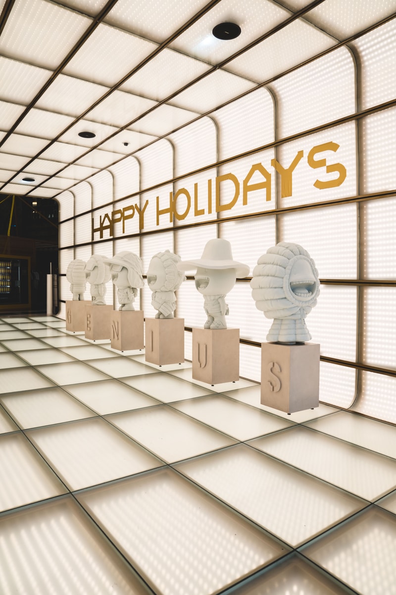Moncler installe des figurines inédites à Paris pour le lancement de sa collection Genius