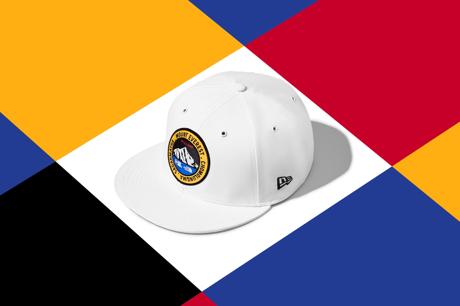 New Era et The North Face collaborent autour d'une série de casquettes