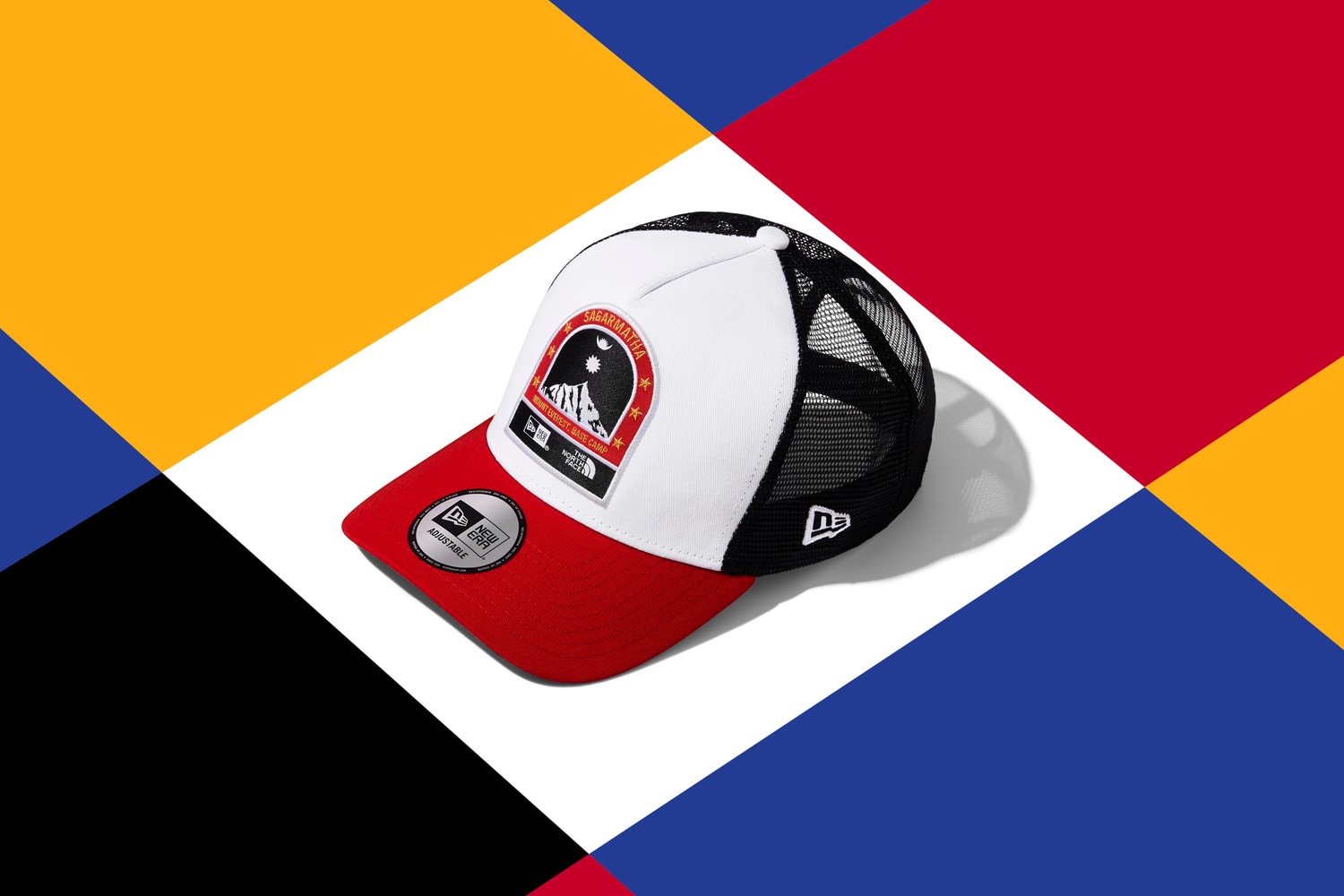 New Era et The North Face collaborent autour d'une série de casquettes