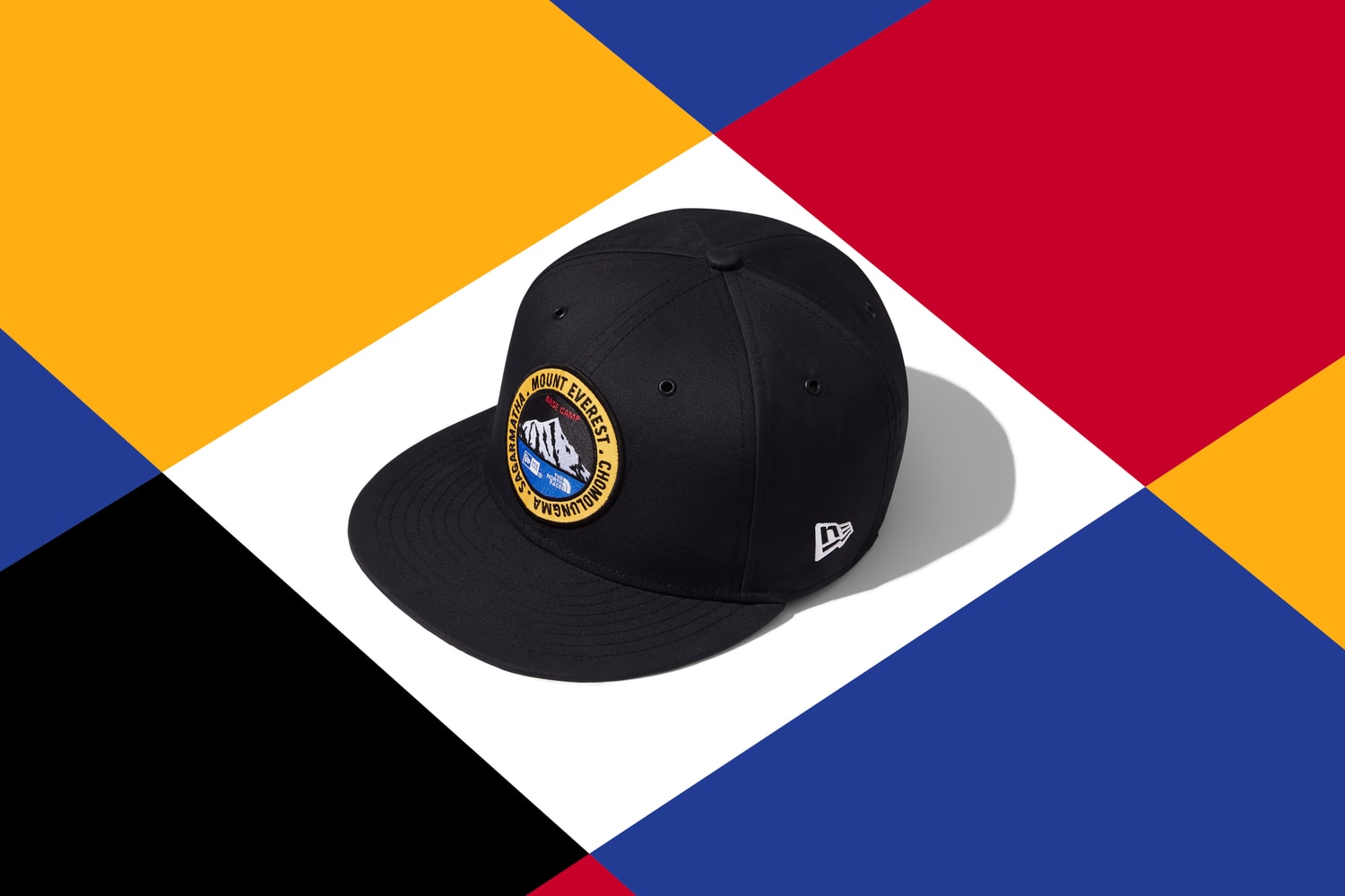 New Era et The North Face collaborent autour d'une série de casquettes