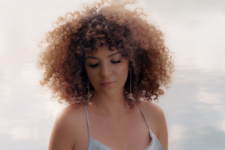 Un oasis nommé Enchantée Julia dans le désert du RnB français