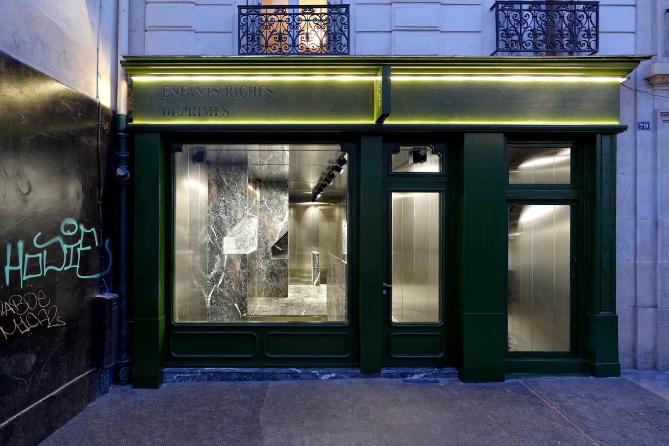 Photo Enfants Riches Déprimés boutique