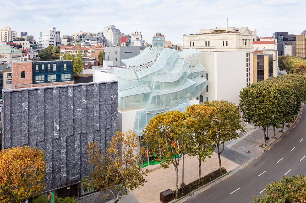 Louis Vuitton boutique
