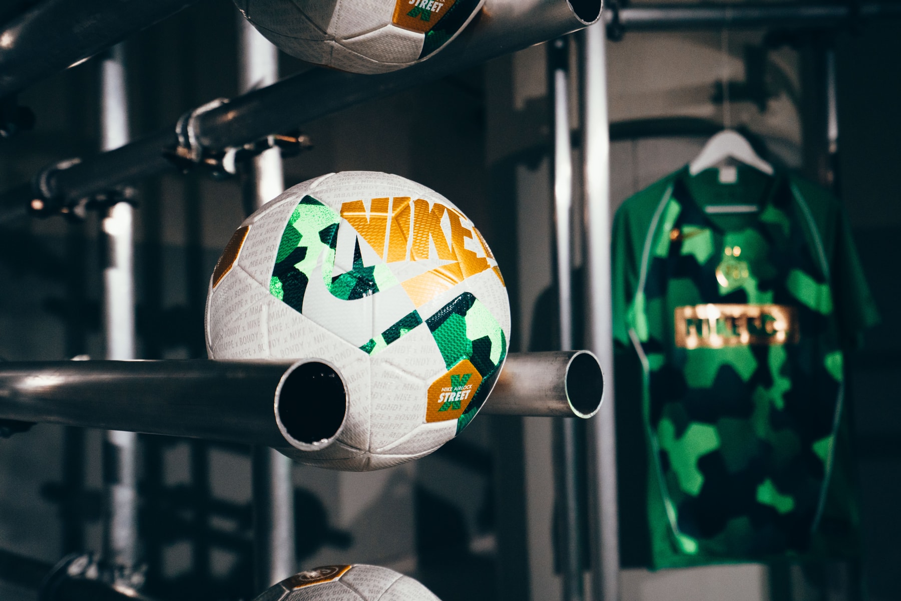 Phoos Kyian Mbappé x Nike x Bondy