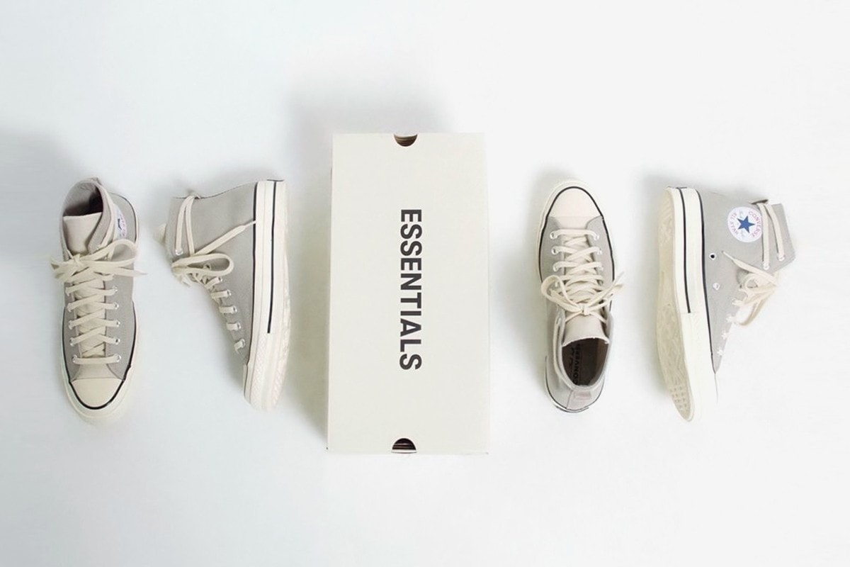 Photos Fear of God ESSENTIALS x Converse Chuck 70 gris clair 