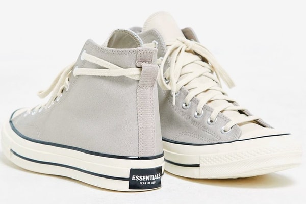 Photos Fear of God ESSENTIALS x Converse Chuck 70 gris clair 