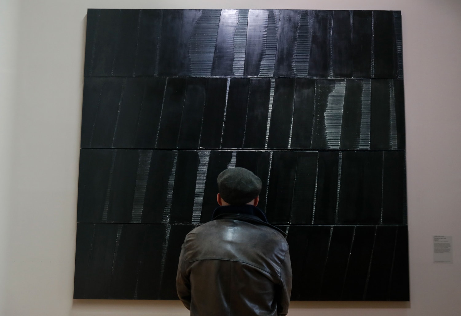 Pierre Soulages : Son exposition au Louvre en images