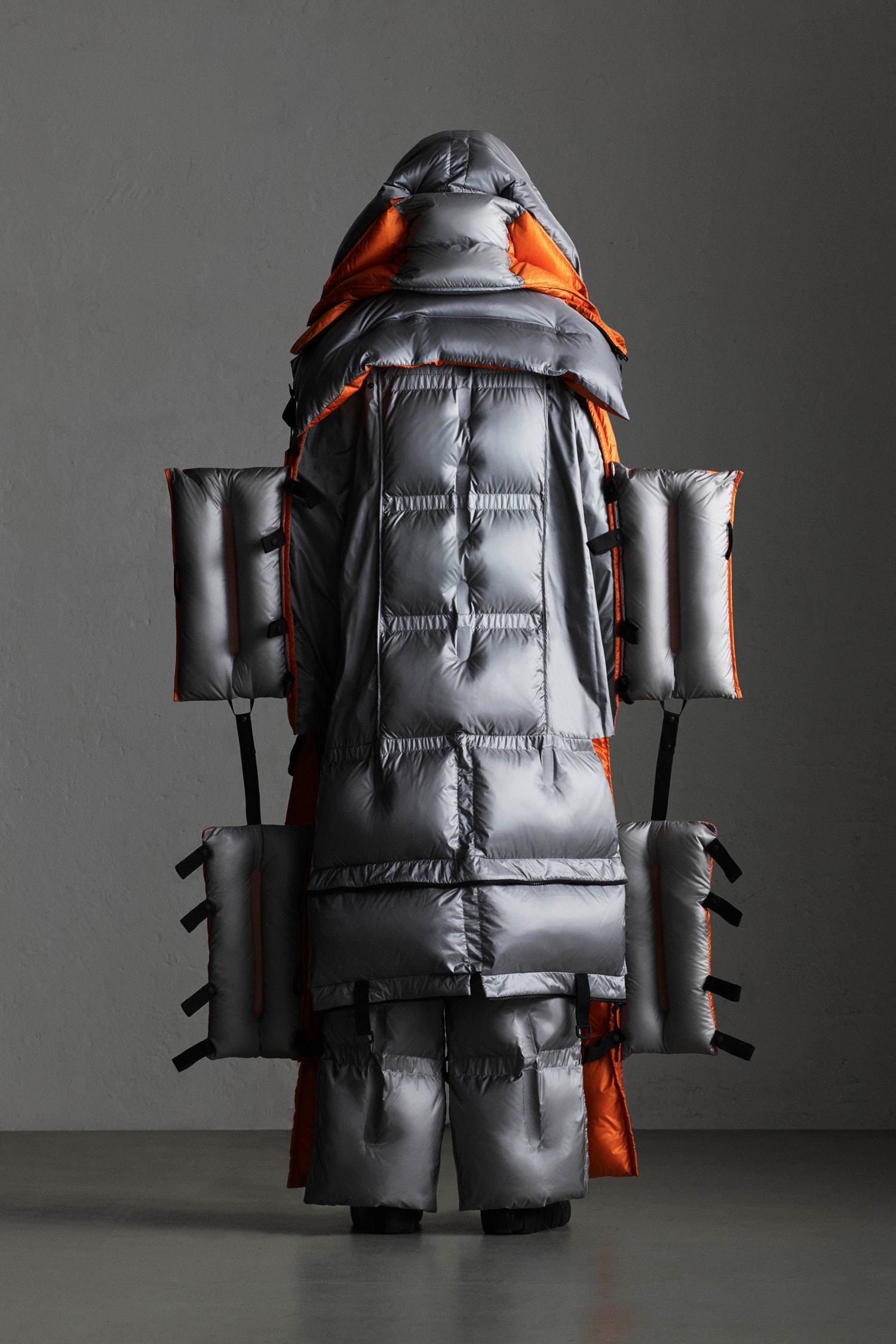 Photos lookbook Moncler Genius Craig Green 