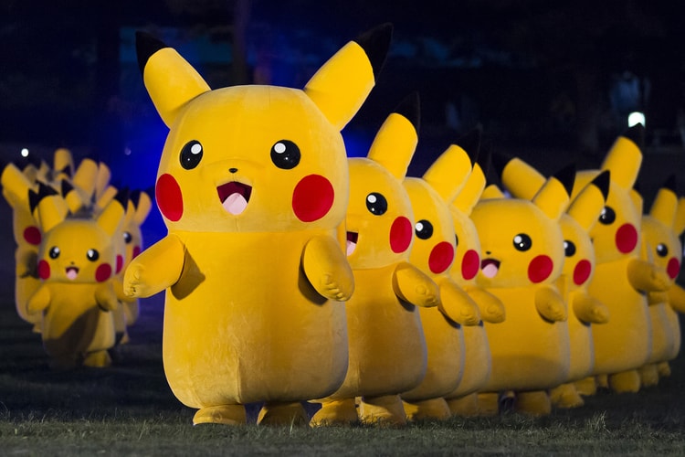 Premières images d'une sneaker adidas x Pokemon inédite affublée d'un Pikachu en 8-Bit