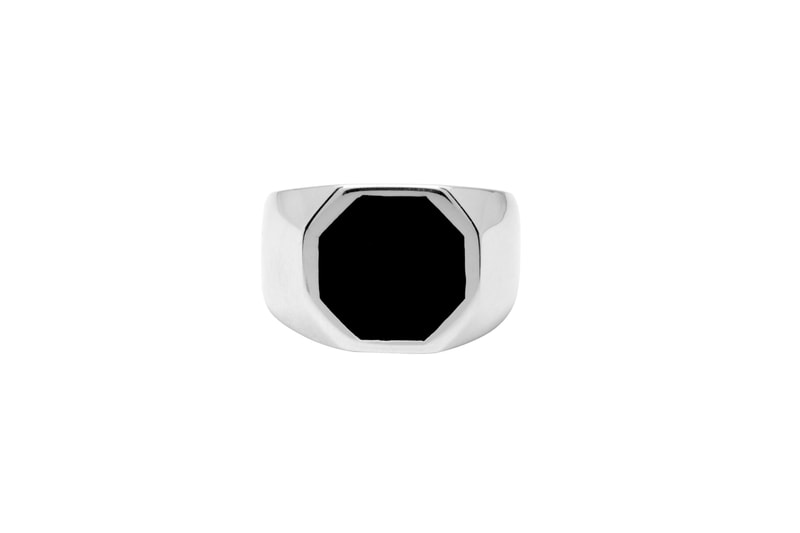 A.P.C. dévoile une sélection de bijoux argentés