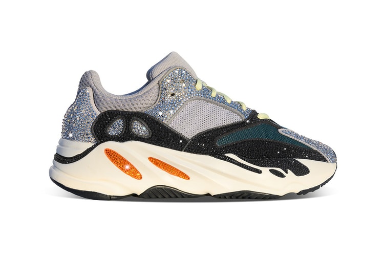 YEEZY BOOST 700 "Wave Runner", Balenciaga Triple S... Browns vient de dropper des sneakers avec cristaux Swarovski incrustés