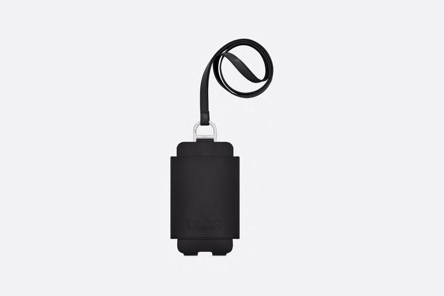 Coque pour iPhone et étuis pour AirPods, Dior habille vos produits Apple avec de nouveaux accessoires