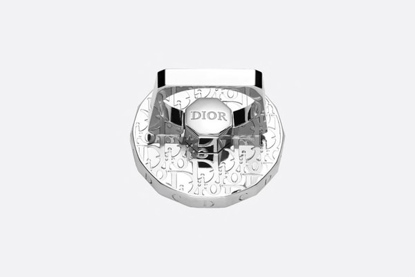 Coque pour iPhone et étuis pour AirPods, Dior habille vos produits Apple avec de nouveaux accessoires