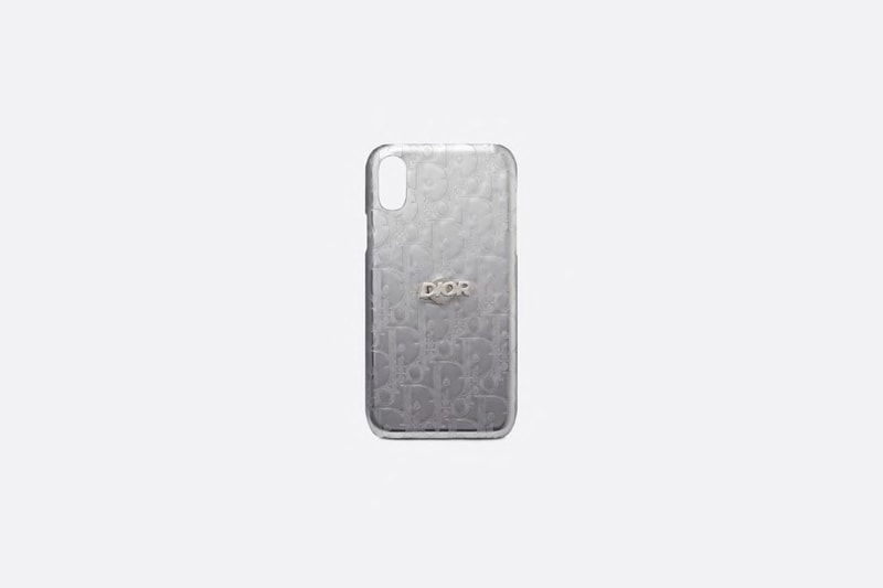 Coque pour iPhone et étuis pour AirPods, Dior habille vos produits Apple avec de nouveaux accessoires