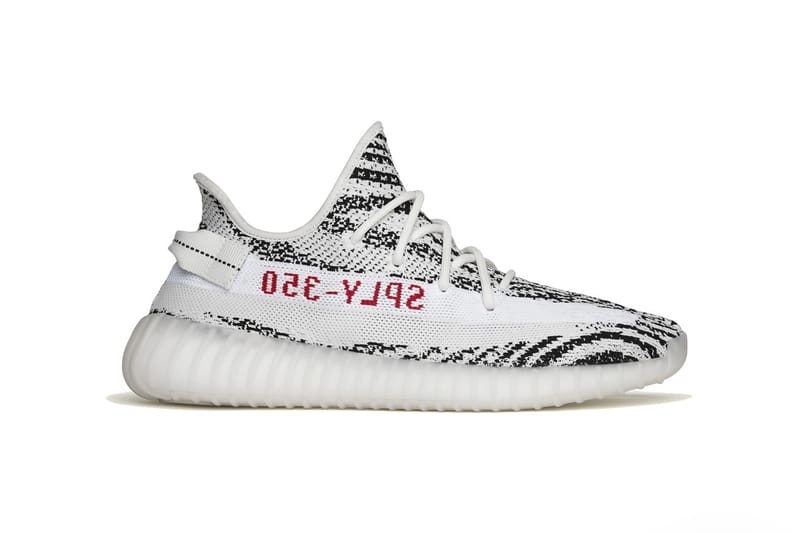 Sortie pour la première fois en 2017 la YEEZY BOOST 350 V2 "Zebra" va de nouveau être mise en vente