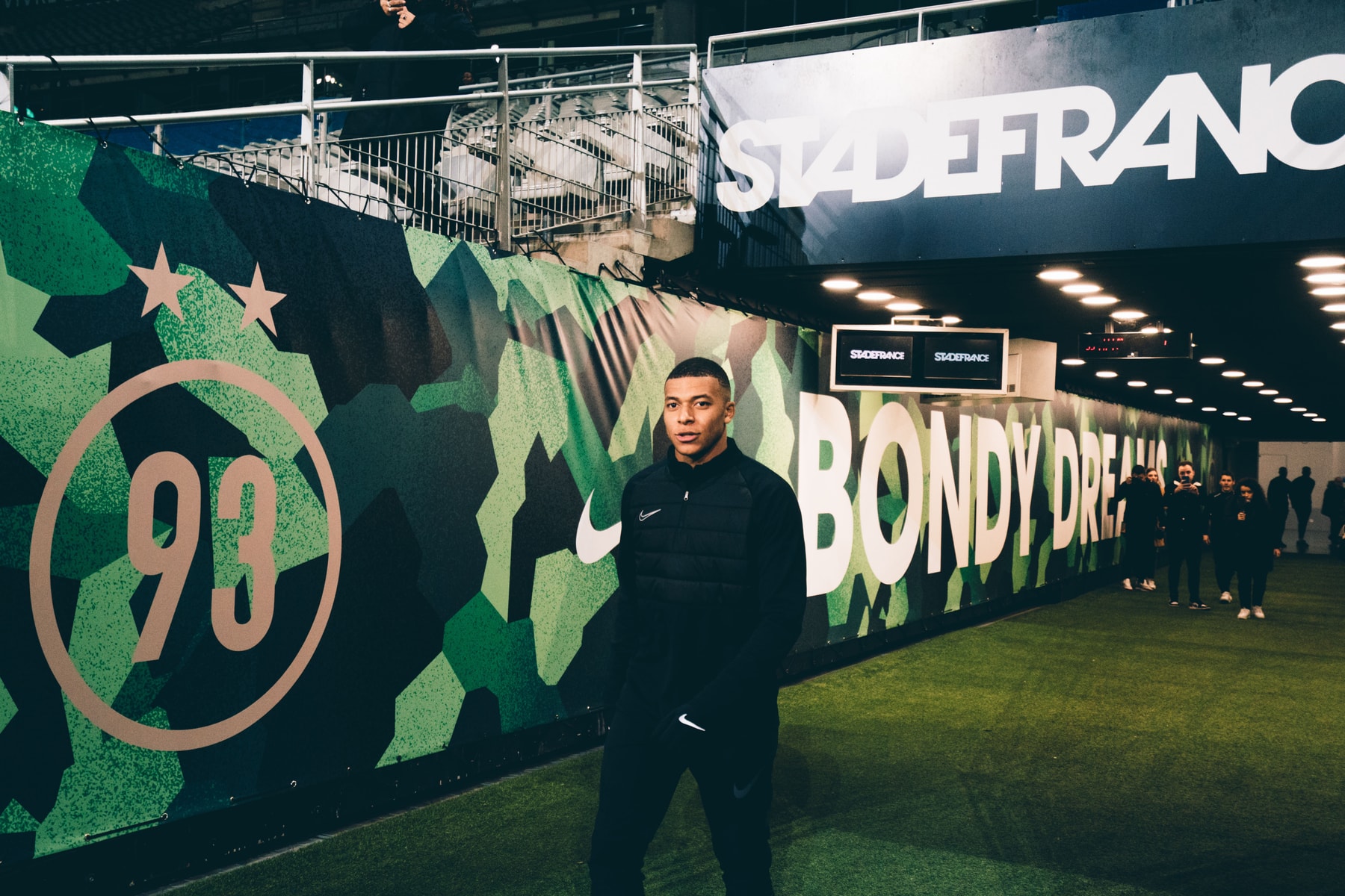 Phoos Kyian Mbappé x Nike x Bondy