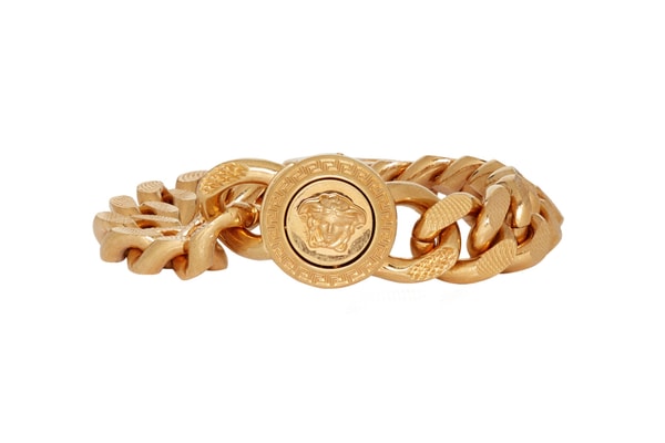 SSENSE annonce des soldes avec des bijoux Versace à moins de 300€