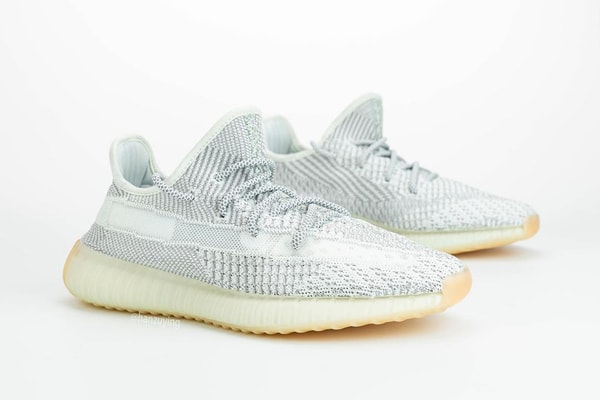 YEEZY BOOST 350 V2 Tailgate photos