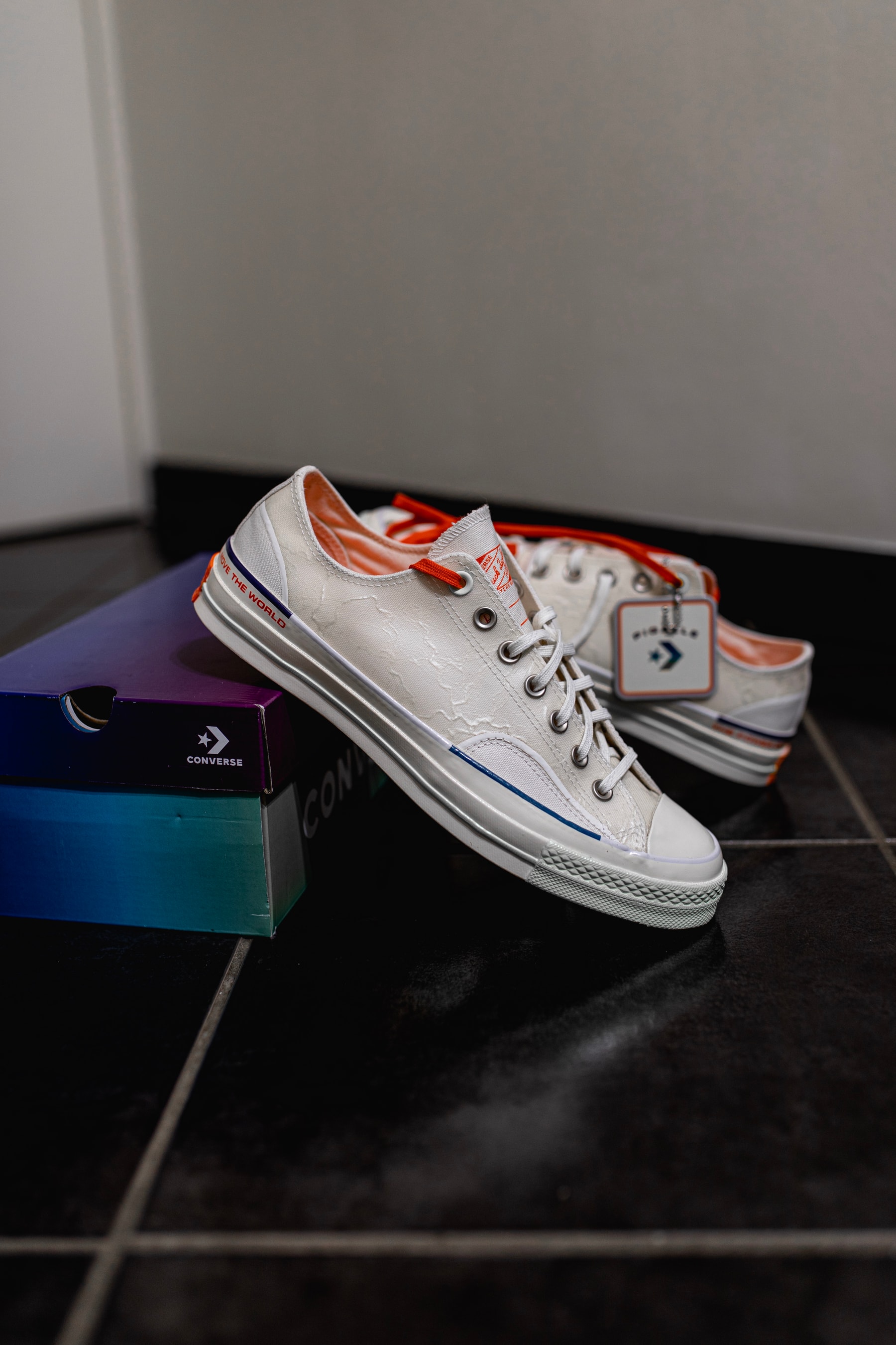 Pigalle x Converse : Un premier aperçu de la collab à travers nos images