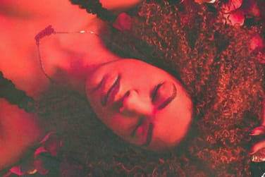 À l'écoute : "Rose are just not red", le premier EP de Shana Manga