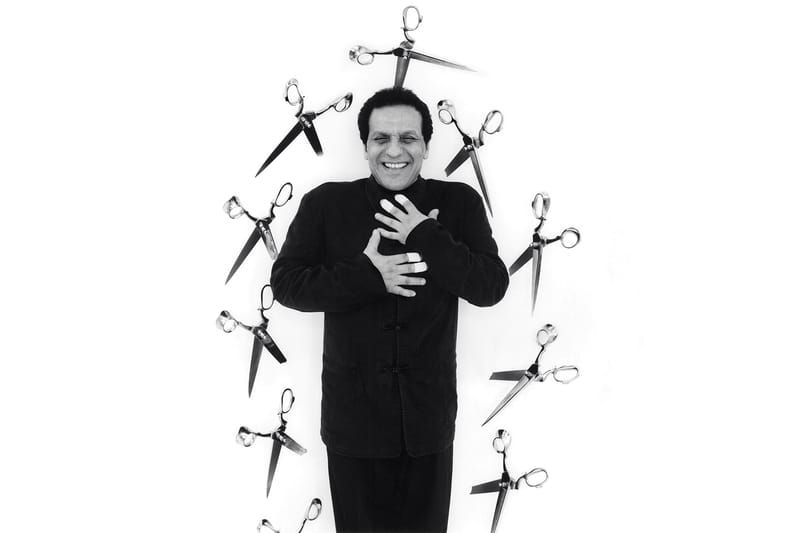 Les oeuvres d’Azzedine Alaïa et Balenciaga dialoguent dans une exposition qui s’est ouverte à Paris