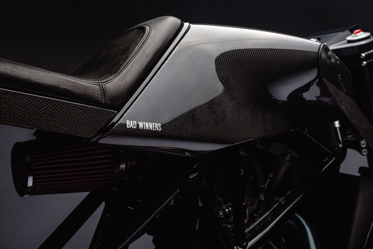 Ce nouveau moto custom de Bad Winners a été spécialement imaginé pour le pilote de F1 Charles Leclerc
