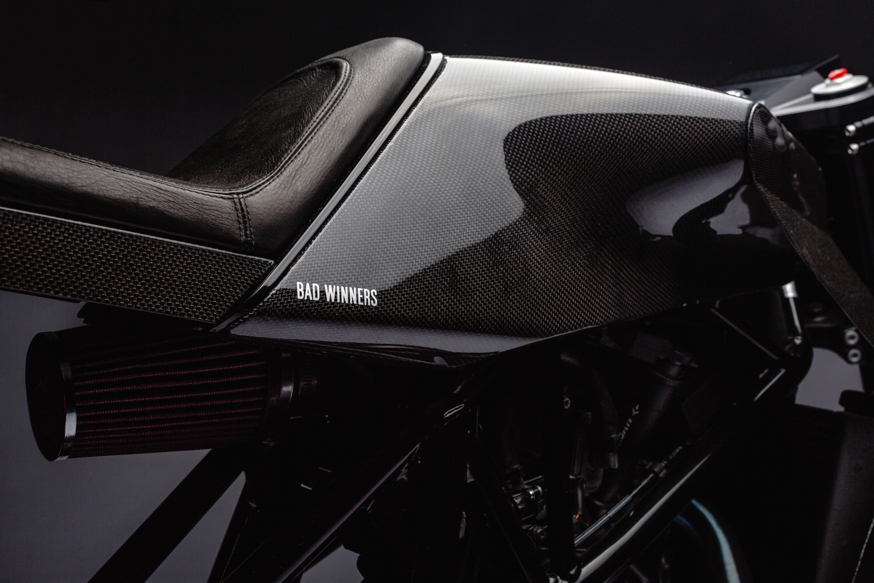 Ce nouveau moto custom de Bad Winners a été spécialement imaginé pour le pilote de F1 Charles Leclerc