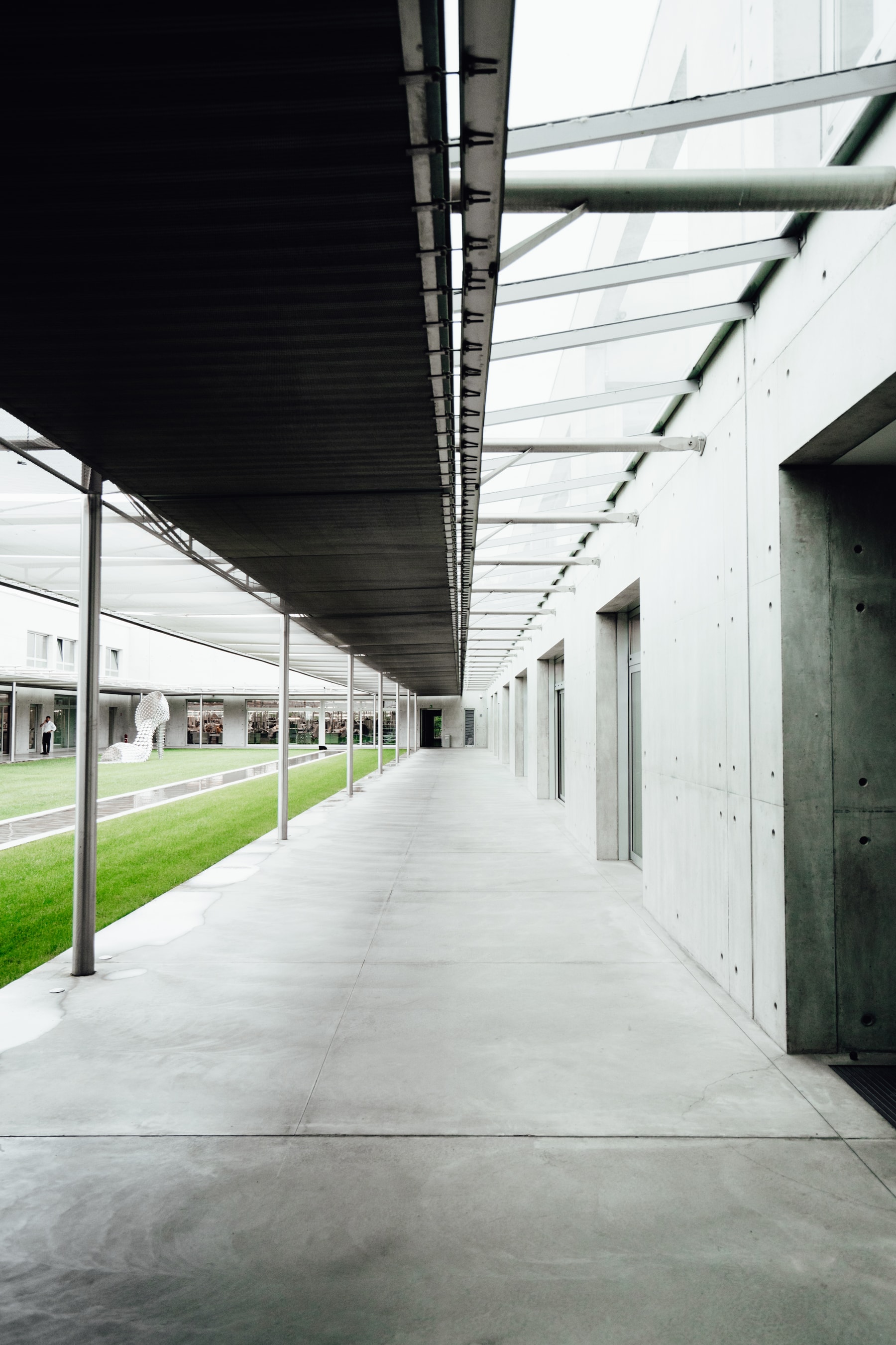 Studio Visite - Dans les ateliers chaussures et sneakers de Louis Vuitton
