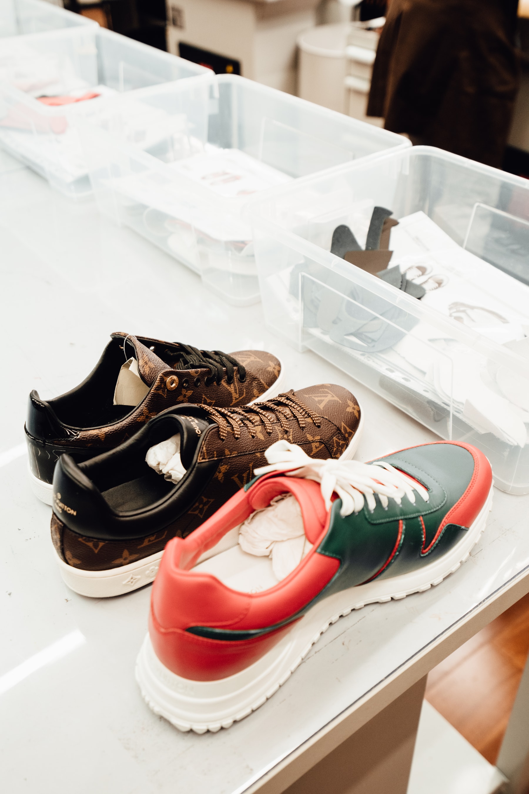 Studio Visite - Dans les ateliers chaussures et sneakers de Louis Vuitton