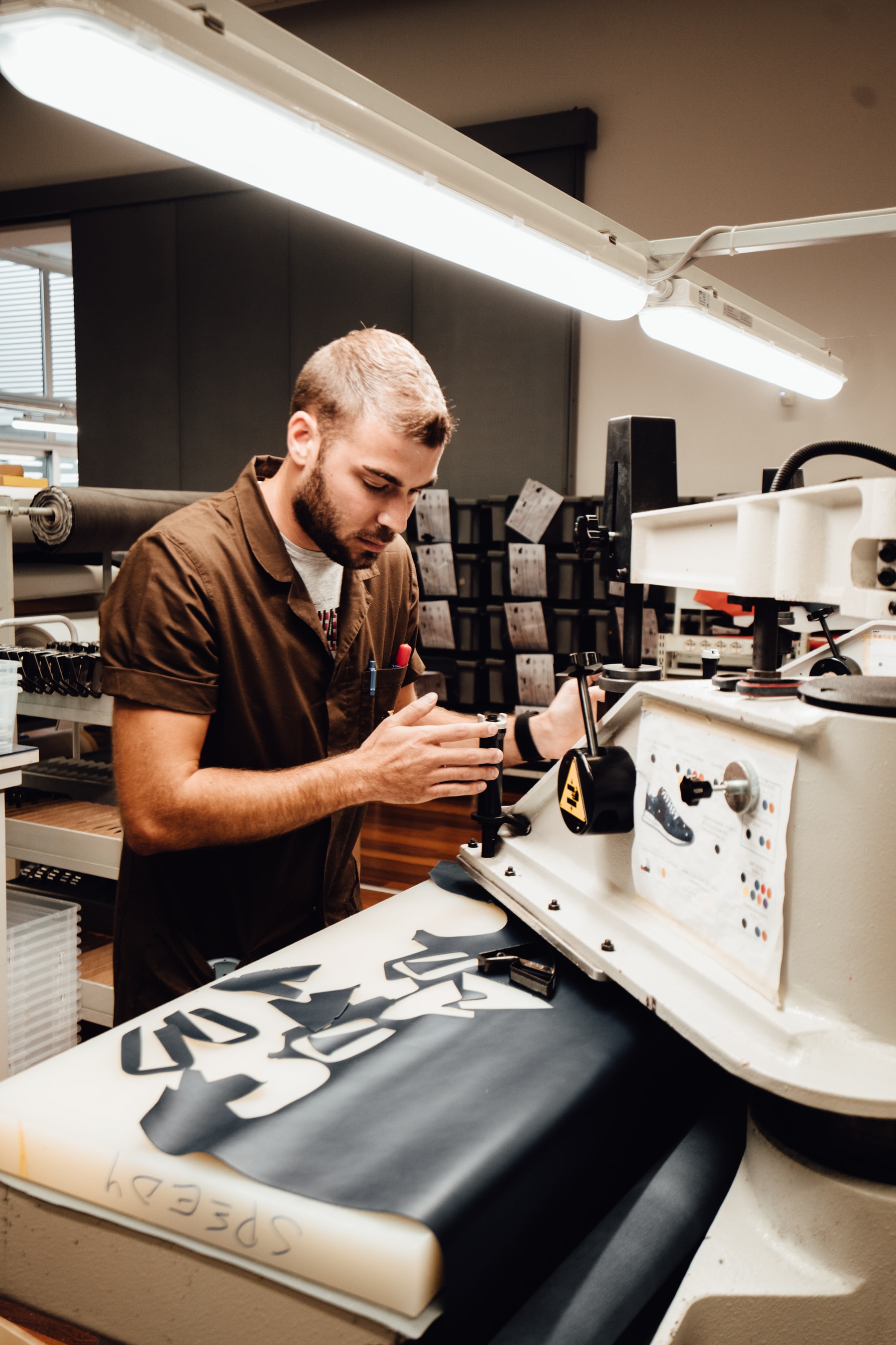 Studio Visite - Dans les ateliers chaussures et sneakers de Louis Vuitton