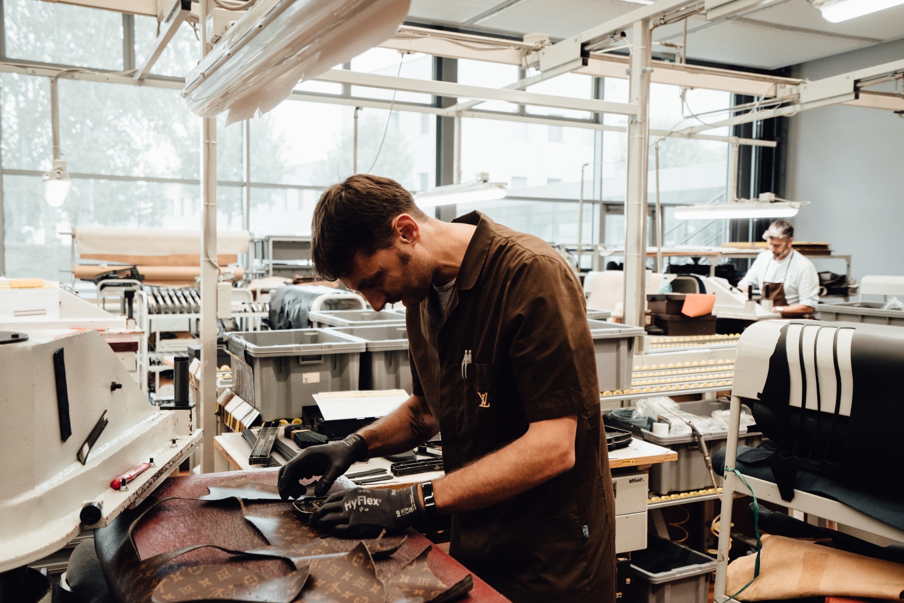 Studio Visite - Dans les ateliers chaussures et sneakers de Louis Vuitton