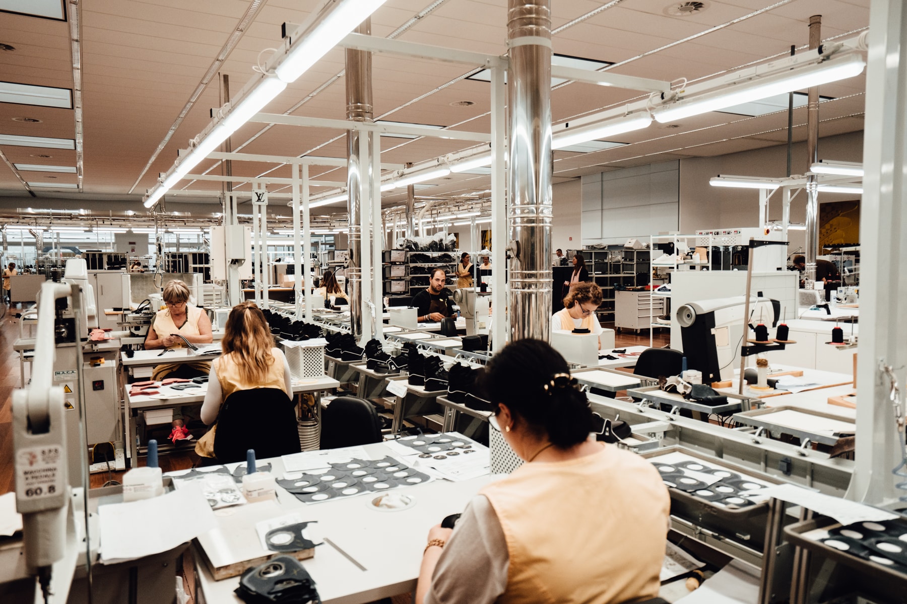 Studio Visite - Dans les ateliers chaussures et sneakers de Louis Vuitton