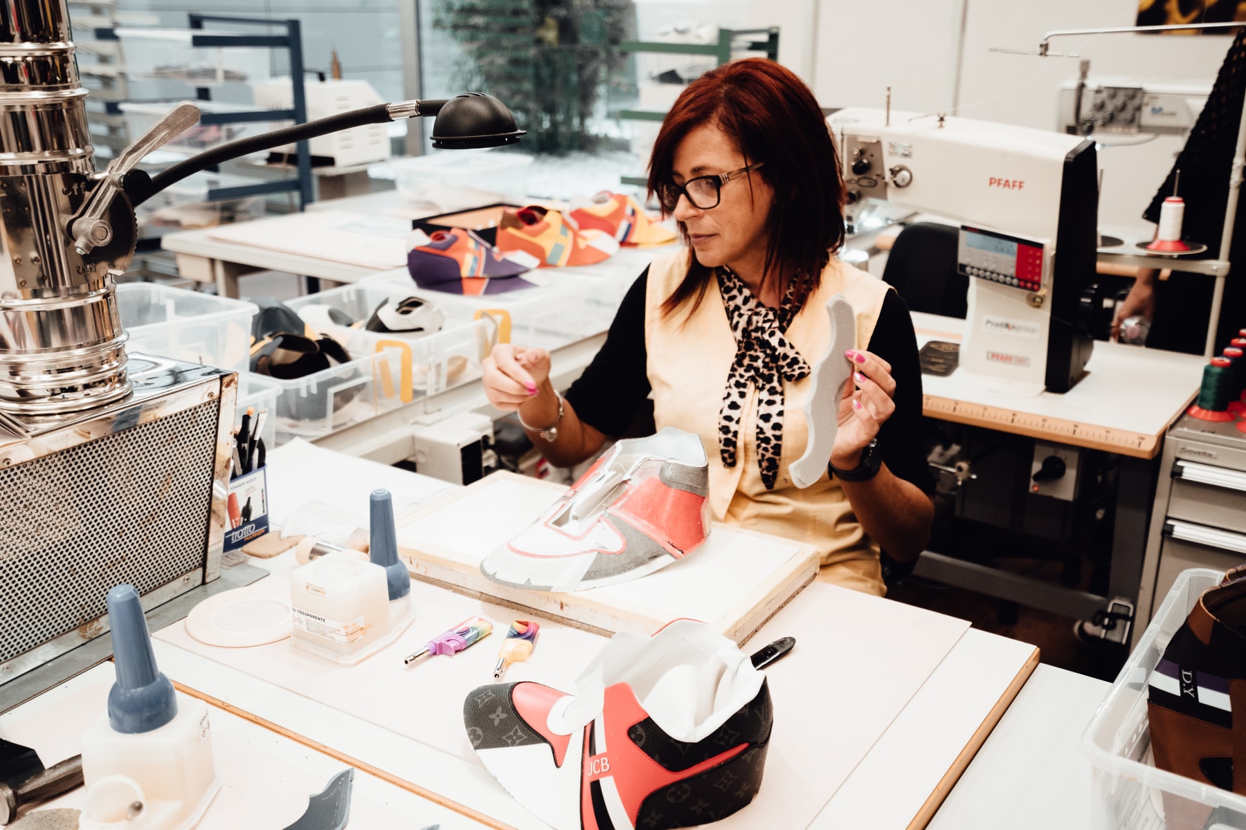Studio Visite - Dans les ateliers chaussures et sneakers de Louis Vuitton