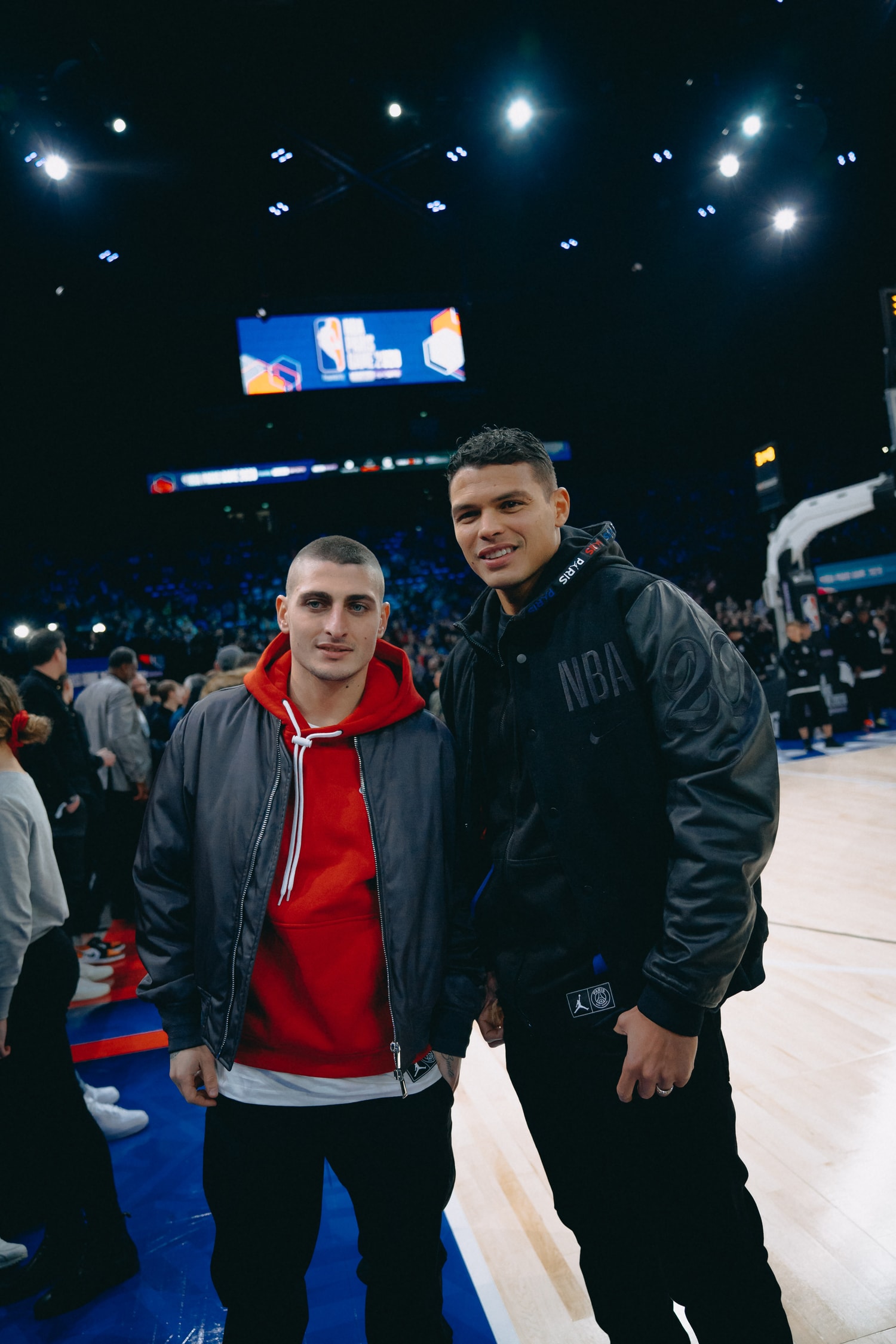 Mbappé, Neymar... Le PSG en force courtside du NBA Global Game de Paris