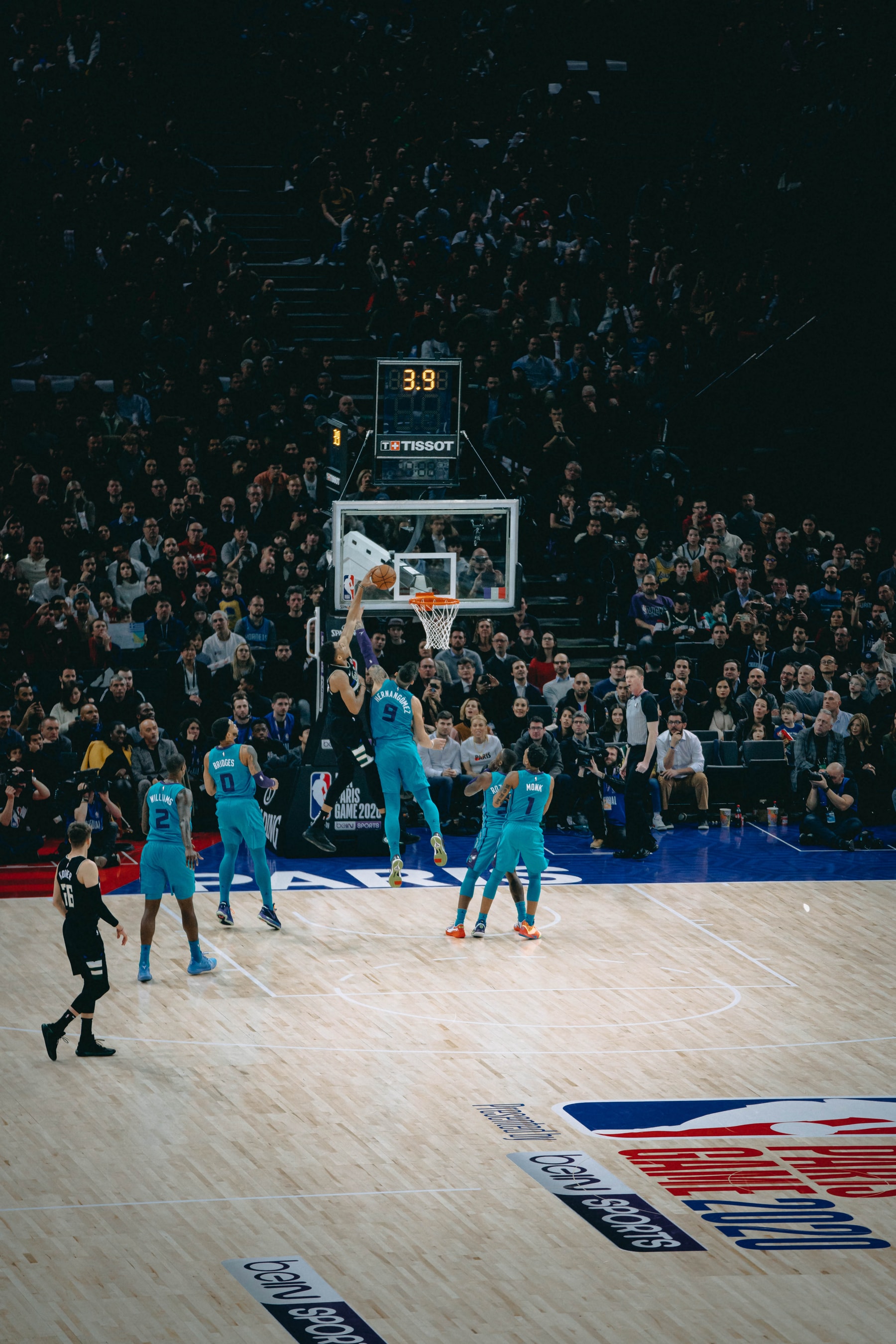 Mbappé, Neymar... Le PSG en force courtside du NBA Global Game de Paris