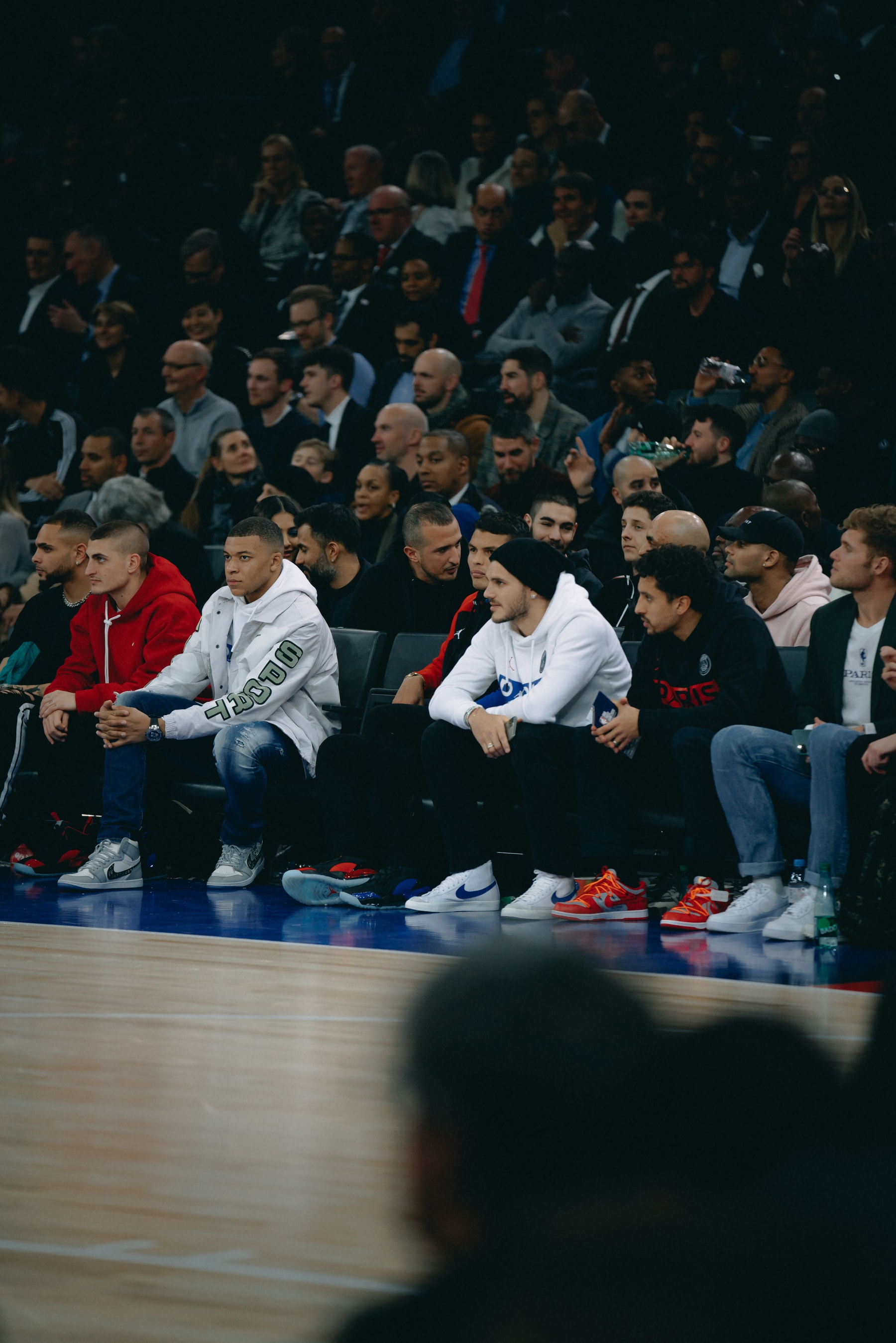 Mbappé, Neymar... Le PSG en force courtside du NBA Global Game de Paris