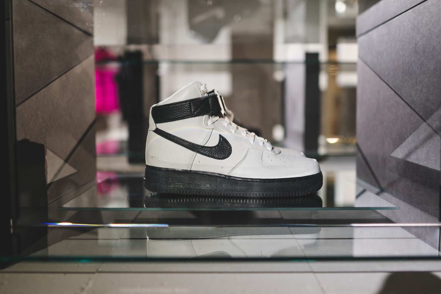 Alyx x Air Force : Zoom sur les sneakers vendues en exclusivité à Paris