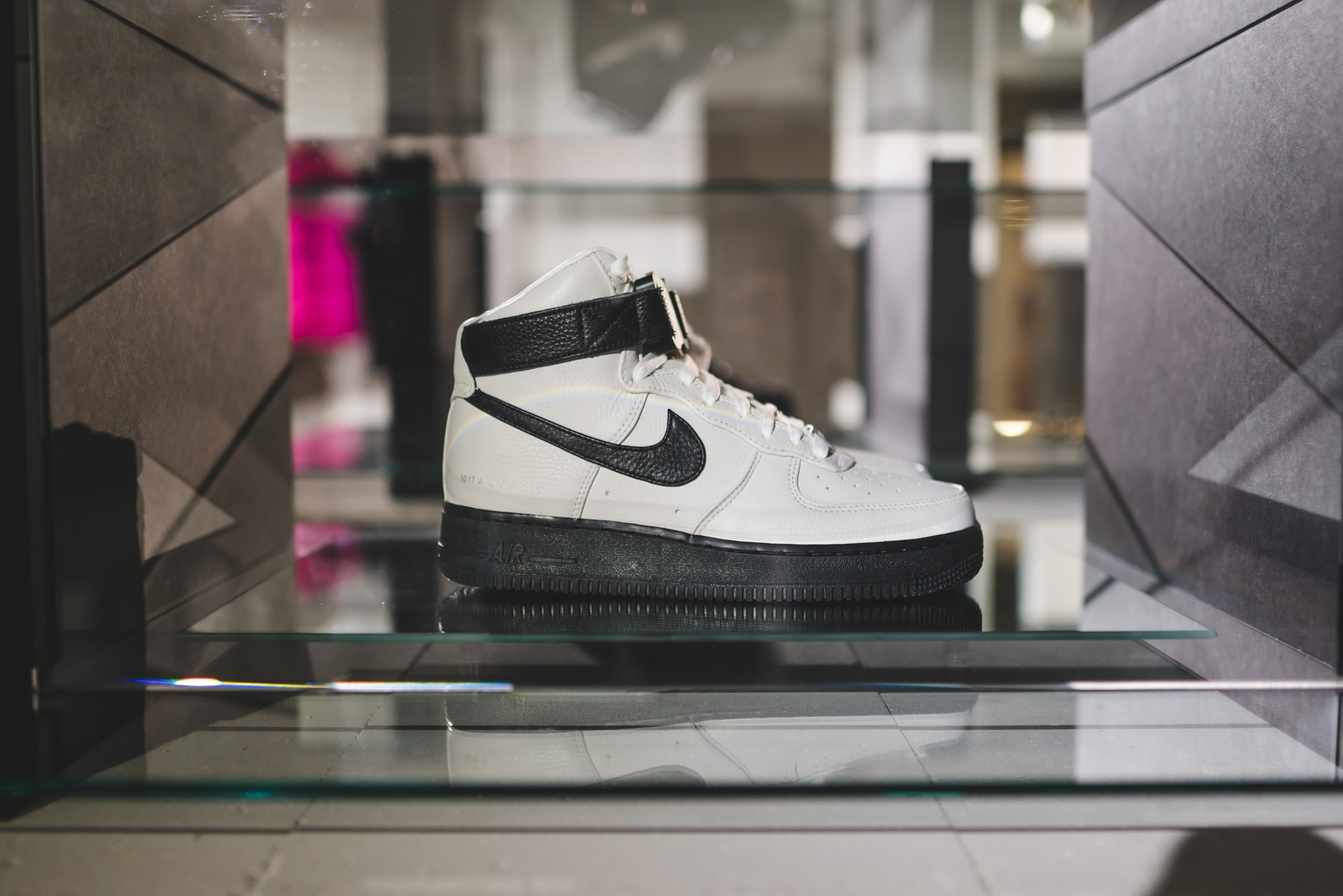 Alyx x Air Force : Zoom sur les sneakers vendues en exclusivité à Paris