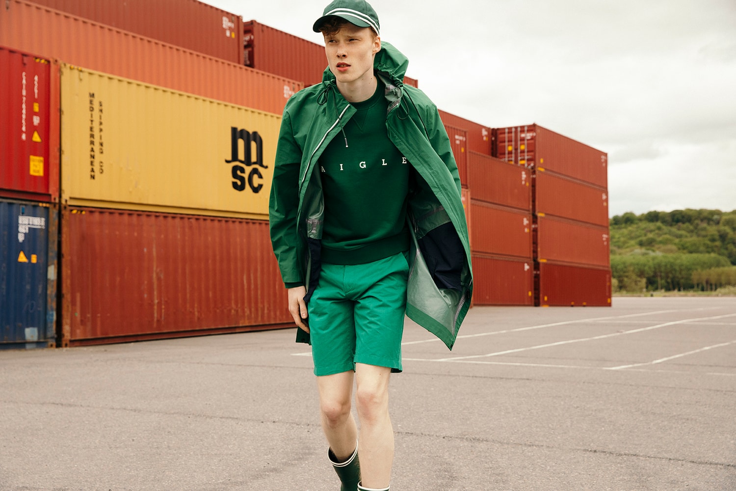 Aigle dévoile une (très belle) et colorée nouvelle collection