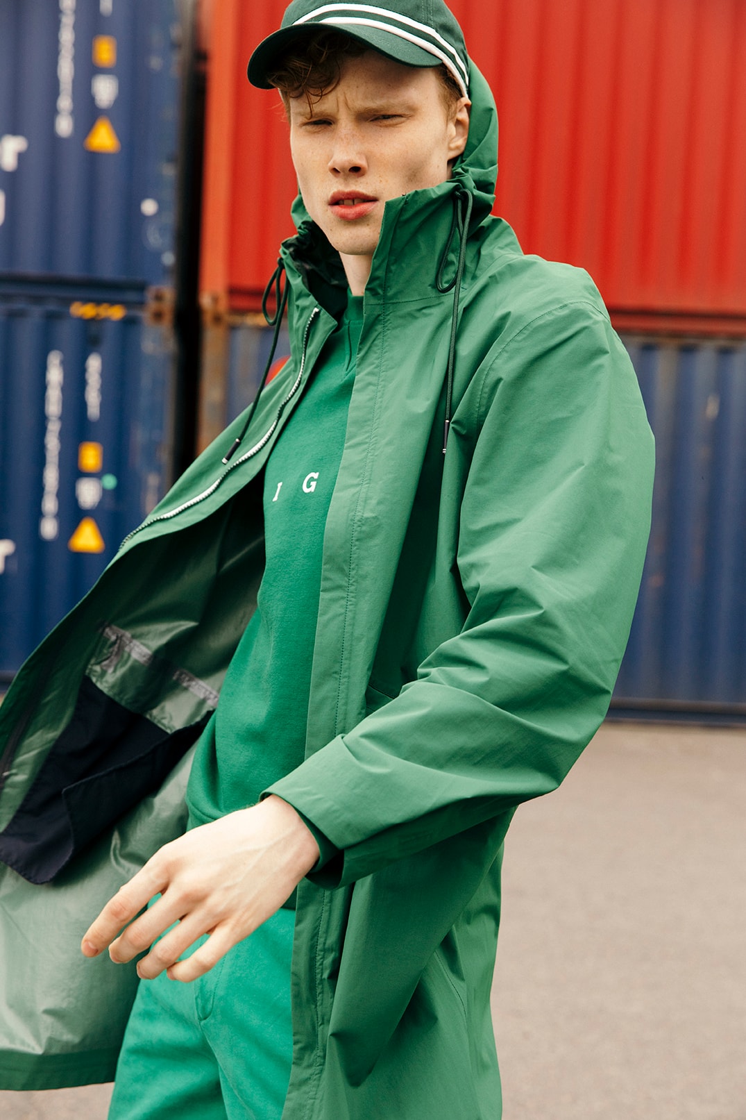 Aigle dévoile une (très belle) et colorée nouvelle collection