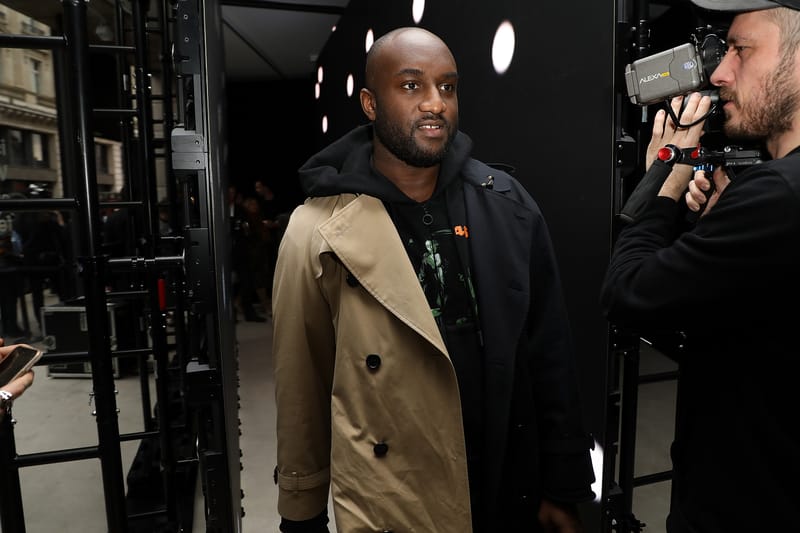 Virgil Abloh dévoile une première pièce de son prochain défilé Off-White™ à la Fashion Week de Paris
