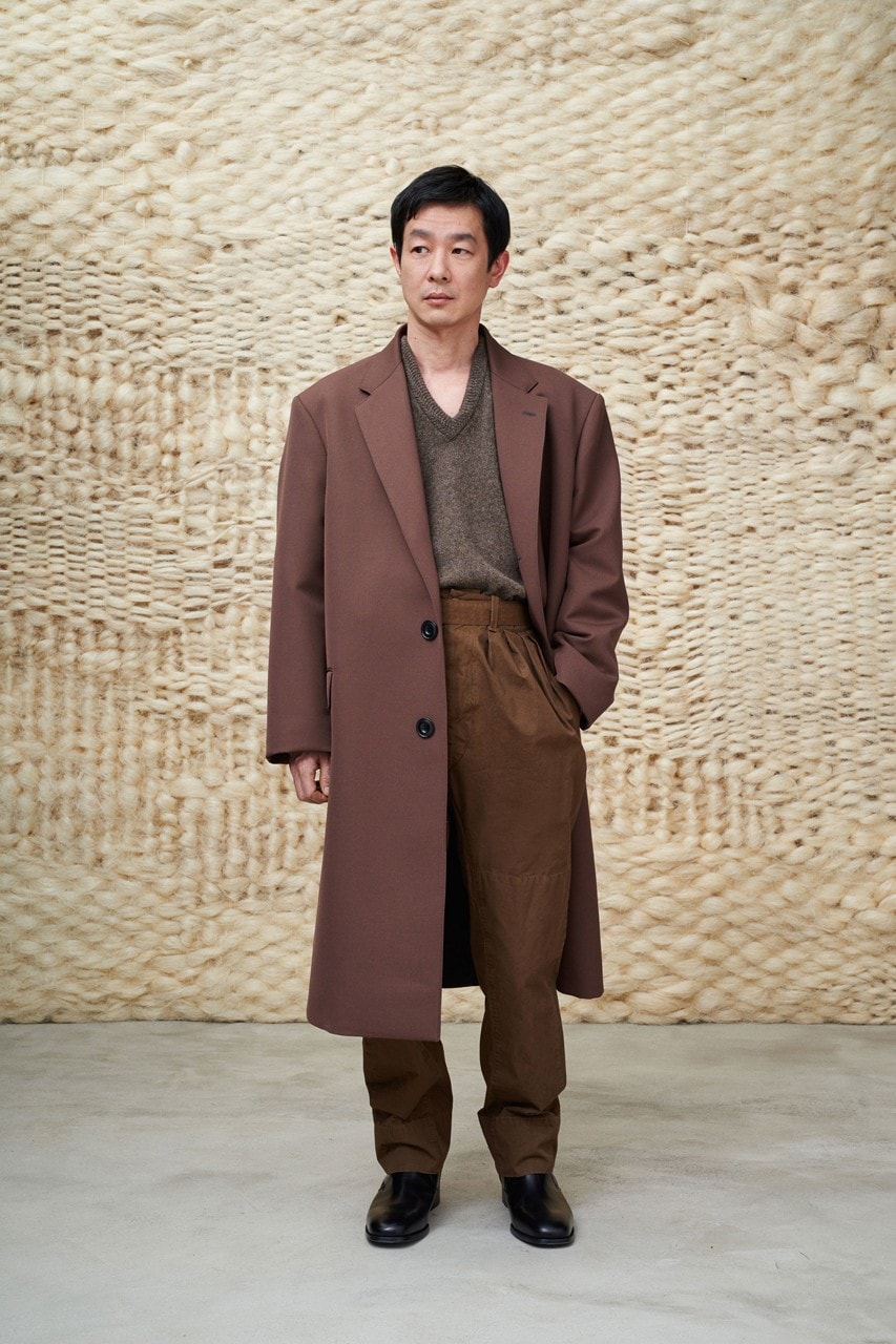 Christophe Lemaire présente sa collection Automne/Hiver, luxe chic et délicat 