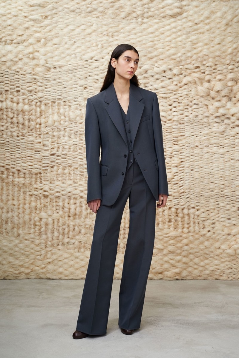 Christophe Lemaire présente sa collection Automne/Hiver, luxe chic et délicat 