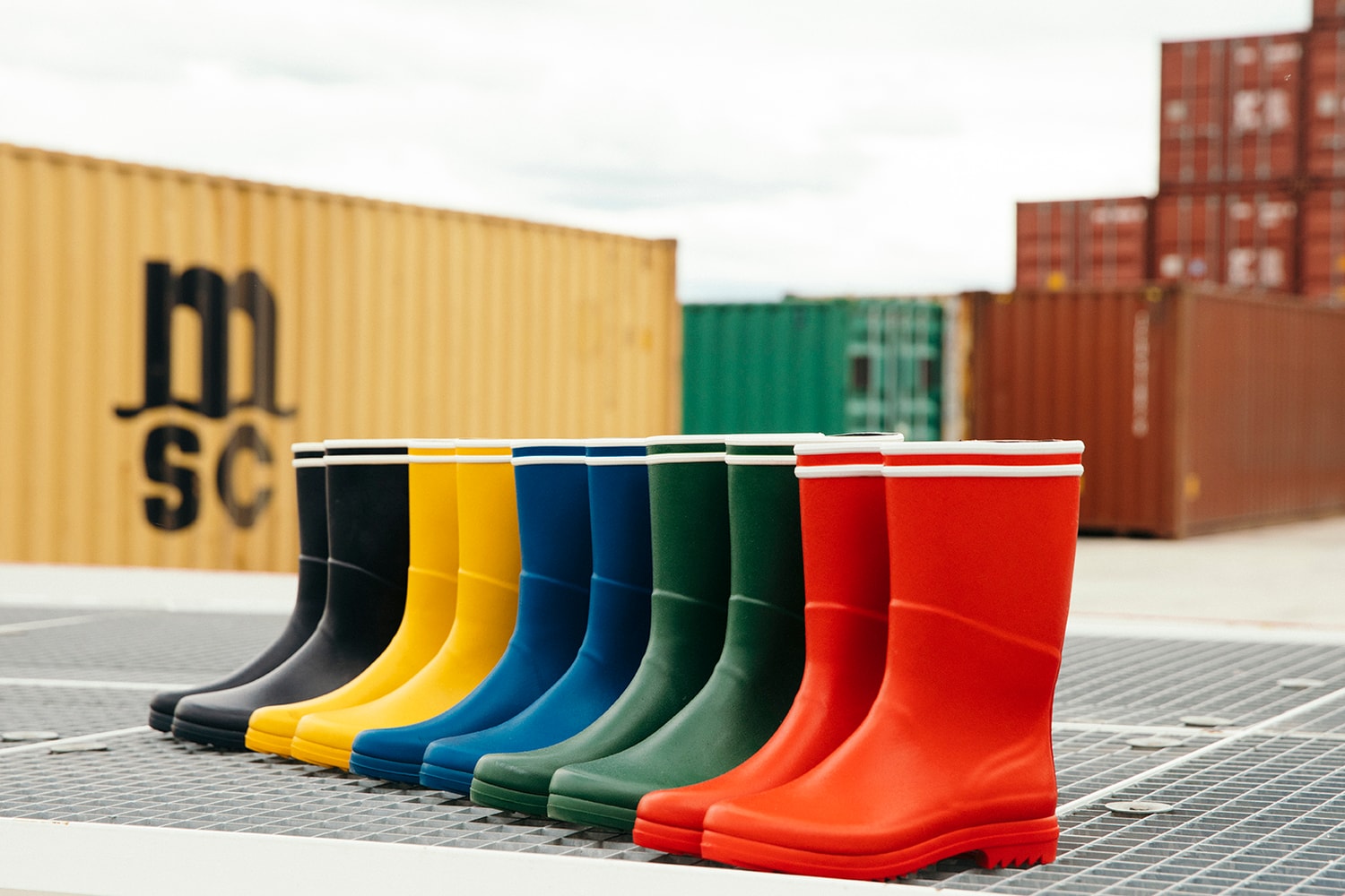 Aigle dévoile une (très belle) et colorée nouvelle collection
