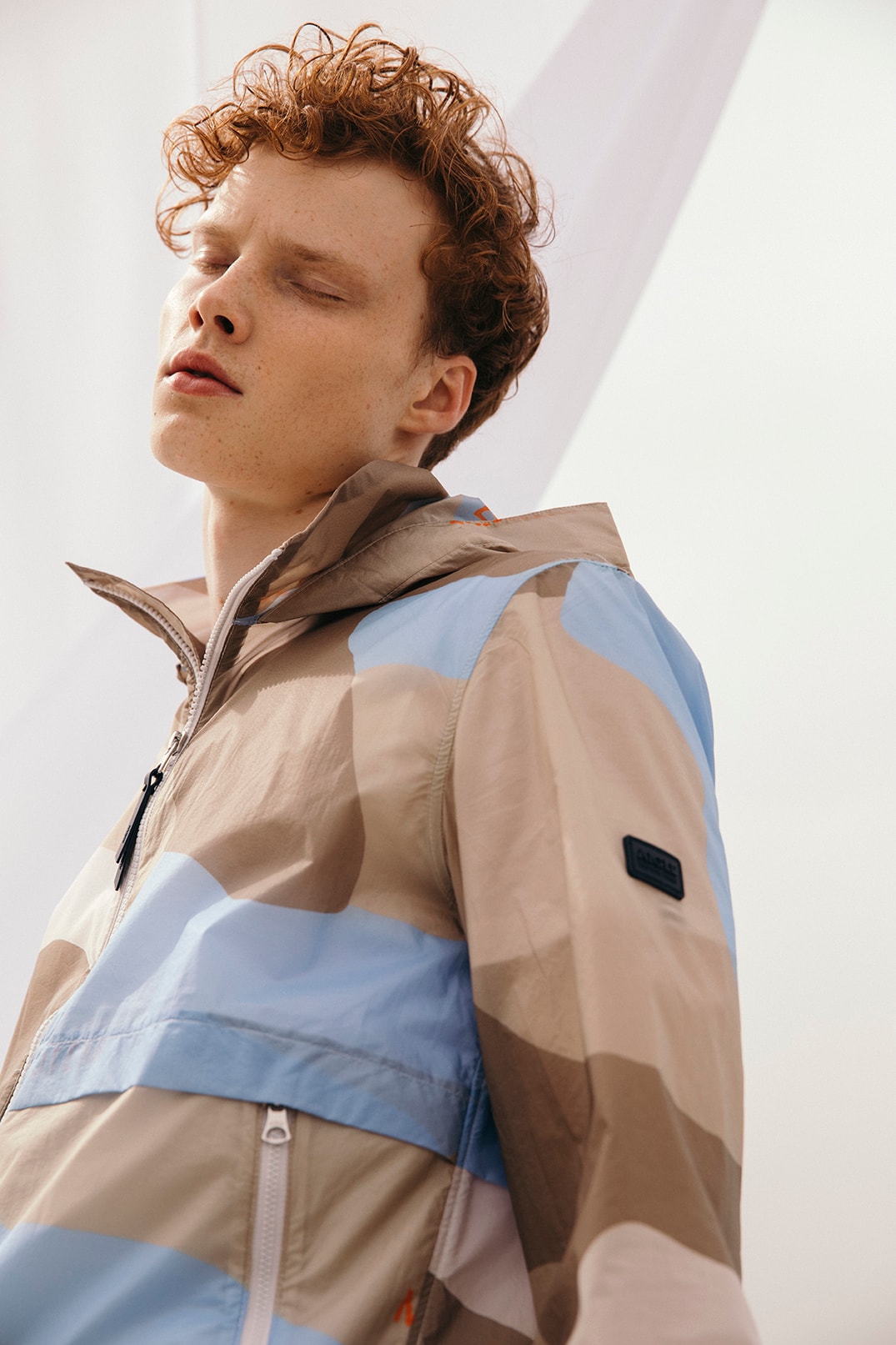 Aigle dévoile une (très belle) et colorée nouvelle collection